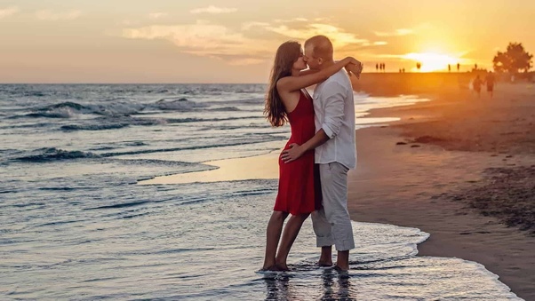 Honeymoon Harmony: Essential Tips for a Stress-Free Escape